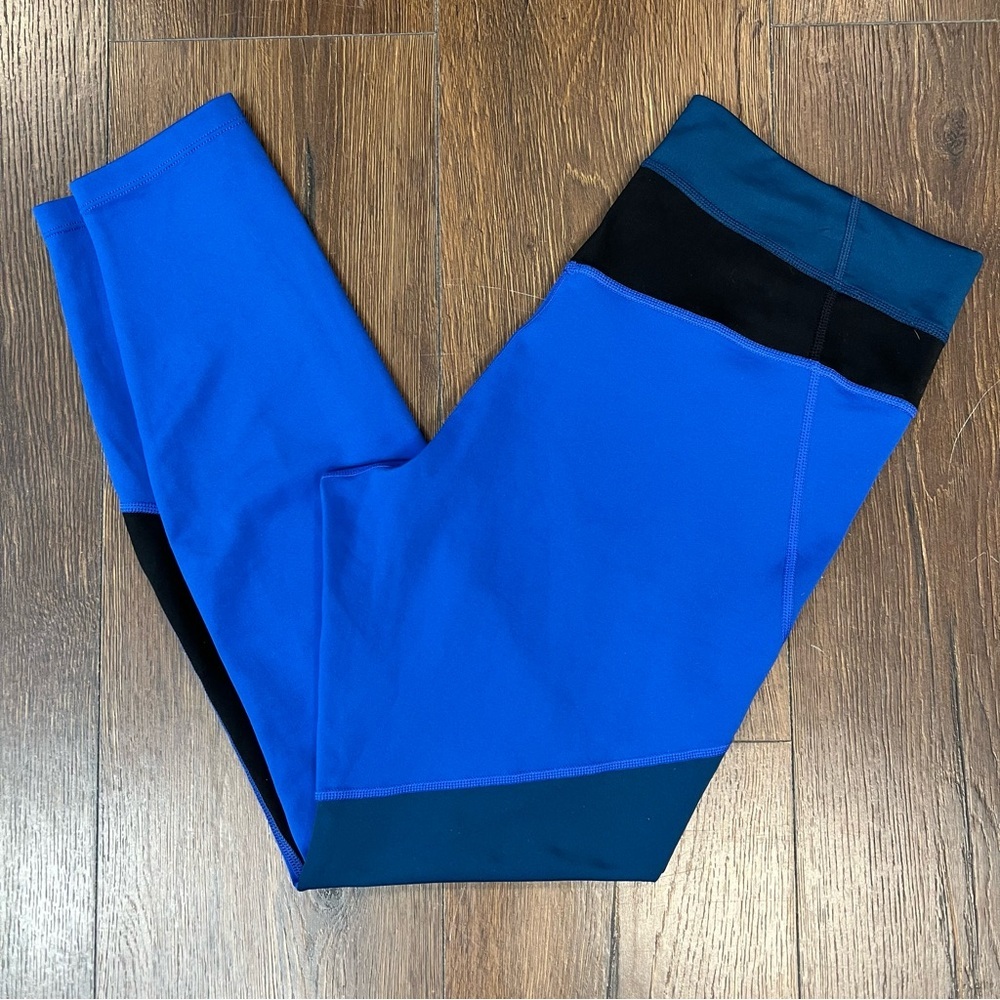 The‎ Nike One mi rise tight fit full length Leggings SZ LG